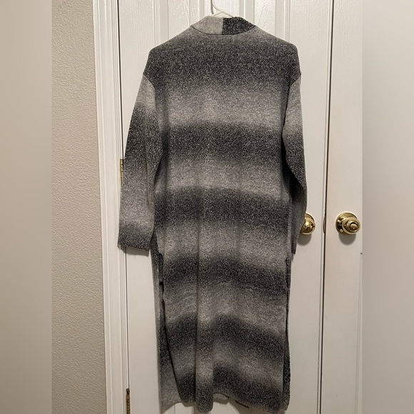 LIVERPOOL DUSTER - Picture 2 of 6